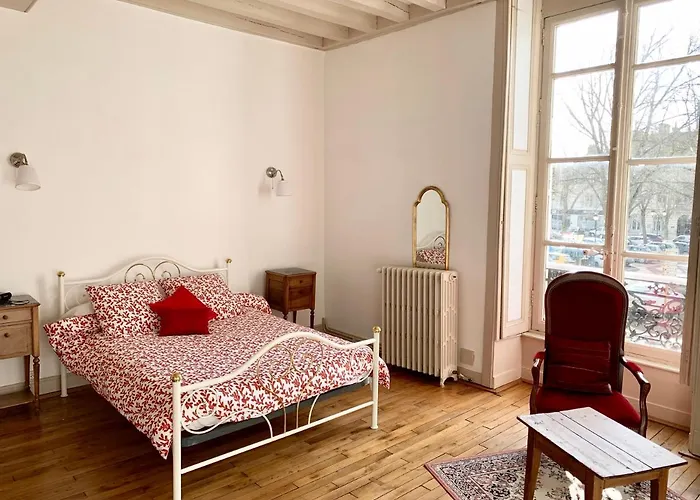 Le Relais Dunois De Napoleon